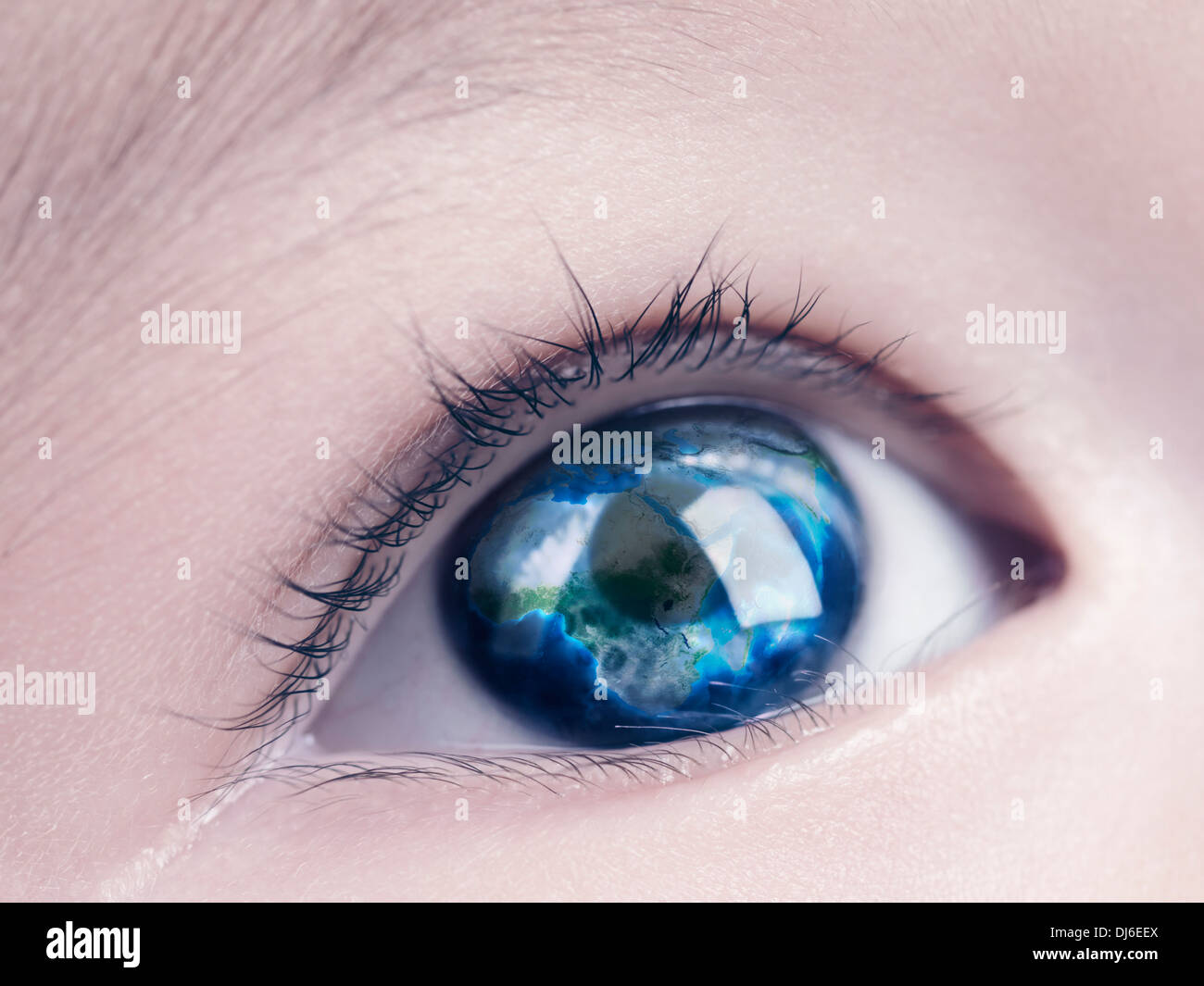 Weltkarte Zeichen Im Auge Stockfotos und -bilder Kaufen - Alamy