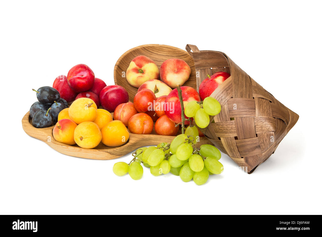 Stillleben mit Obst - Äpfel, Trauben, Pflaumen, Aprikosen, Pfirsichen ...