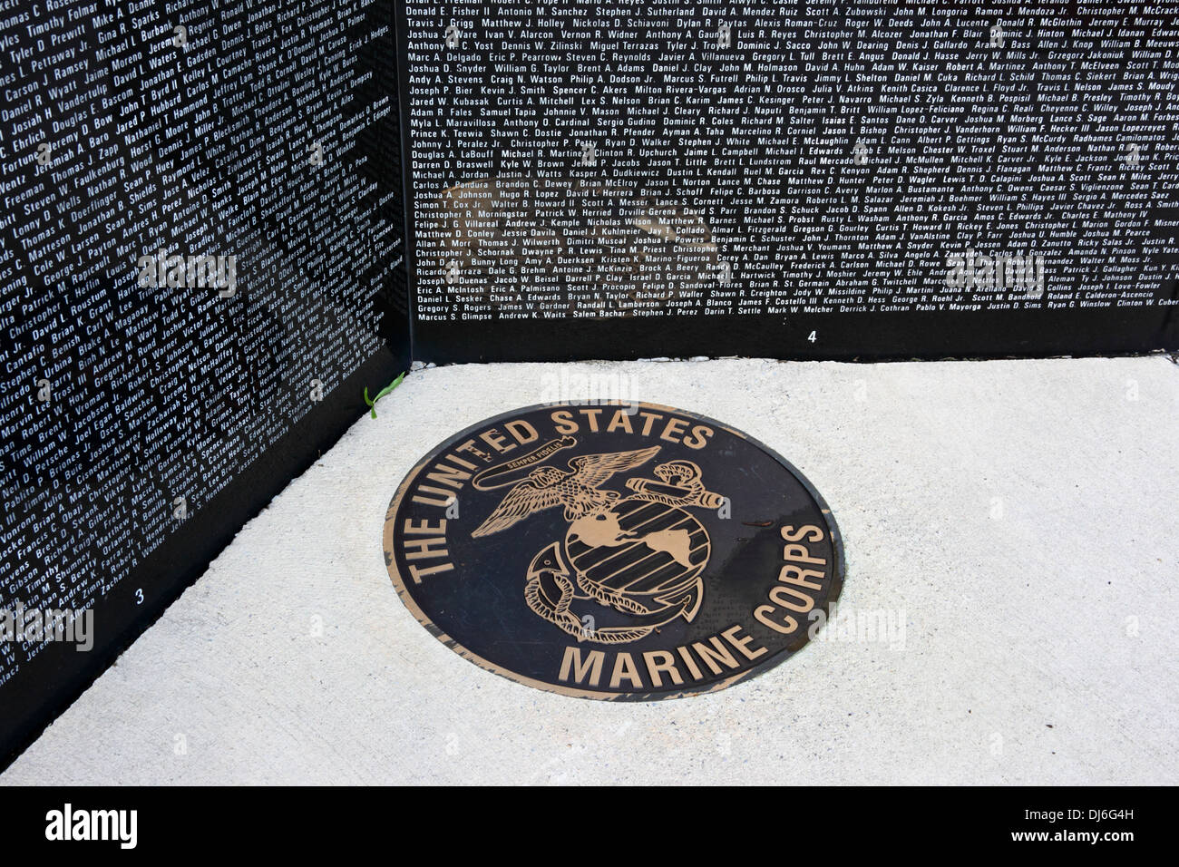 Namen von Mitgliedern des Marine Corps, die im Irak und in Afghanistan auf dem Gulf war Memorial gestorben sind, Cumberland , Maryland , USA Stockfoto