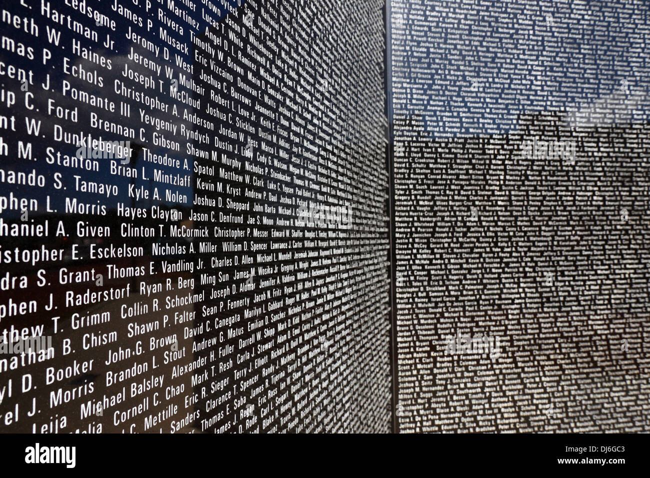 Teil der Liste der Namen von Soldaten, die im Irak und Afghanistan auf dem Gulf war Memorial gestorben sind, Cumberland , Allegany County , Maryland , USA Stockfoto