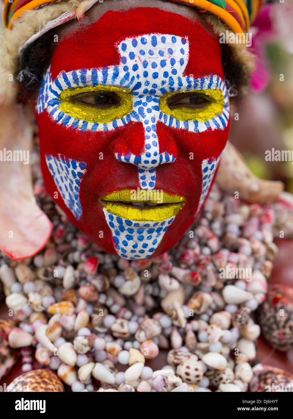 Indianerin mit fantastischen bemaltem Gesicht in Goroka Show, Papua Neu Guinea Stockfoto