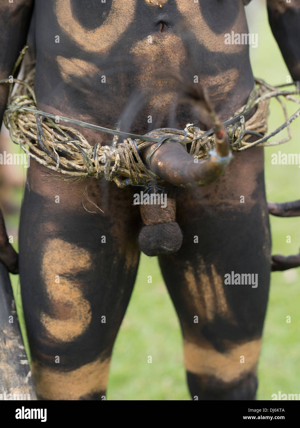 Tribal Mann Tragen Koteka Penishülle Goroka Show Singsing Festival