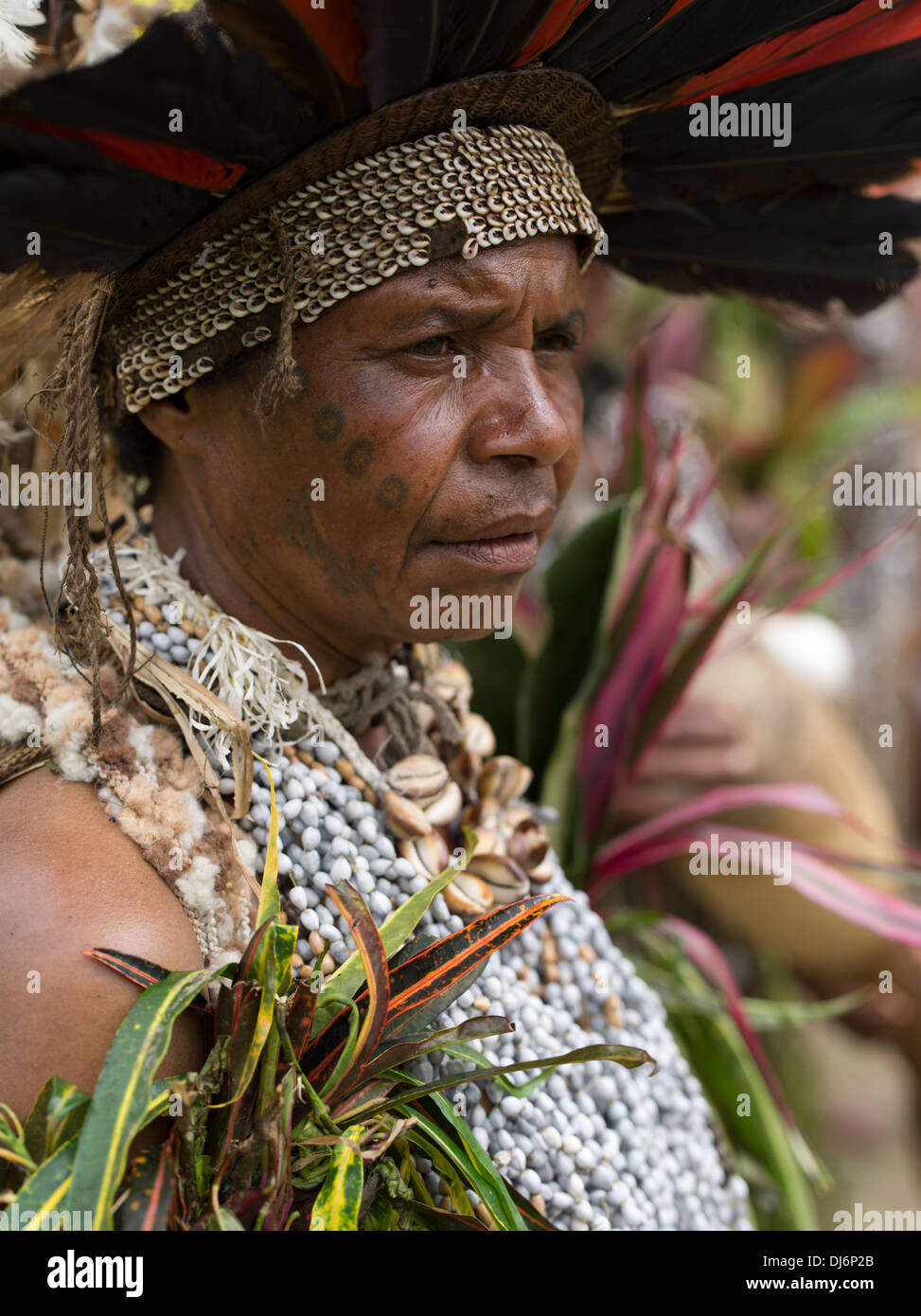 Frau Kafentina Singsing Group, Henganofi Bezirk, Eastern Highlands Provinz - Goroka Show, Papua New Guinea Stockfoto