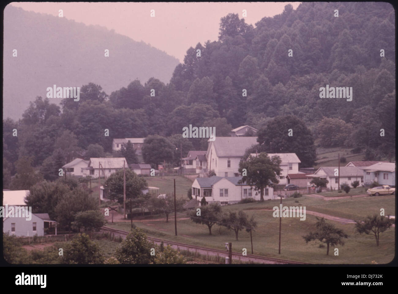 KLEINEN LANDSTADT NICHT IM ZUSAMMENHANG MIT KOHLE-BERGBAU IN DER NÄHE VON WEST VIRGINIA TURNPIKE NÖRDLICH VON BECKLEY. ES WAR DAS. 580 Stockfoto