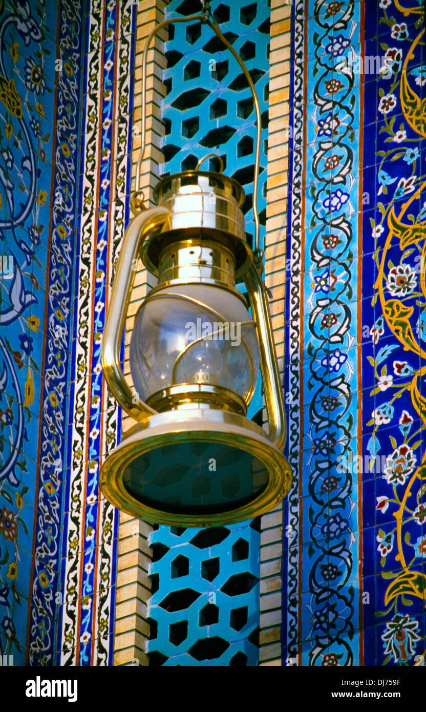 Dubai Vereinigte Arabische Emirate Moschee innen Lampe Stockfoto