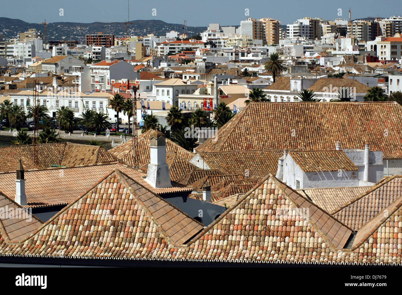 Blick auf die Dächer der Altstadt von Faro im Süden Portugals Algarve Stockfoto