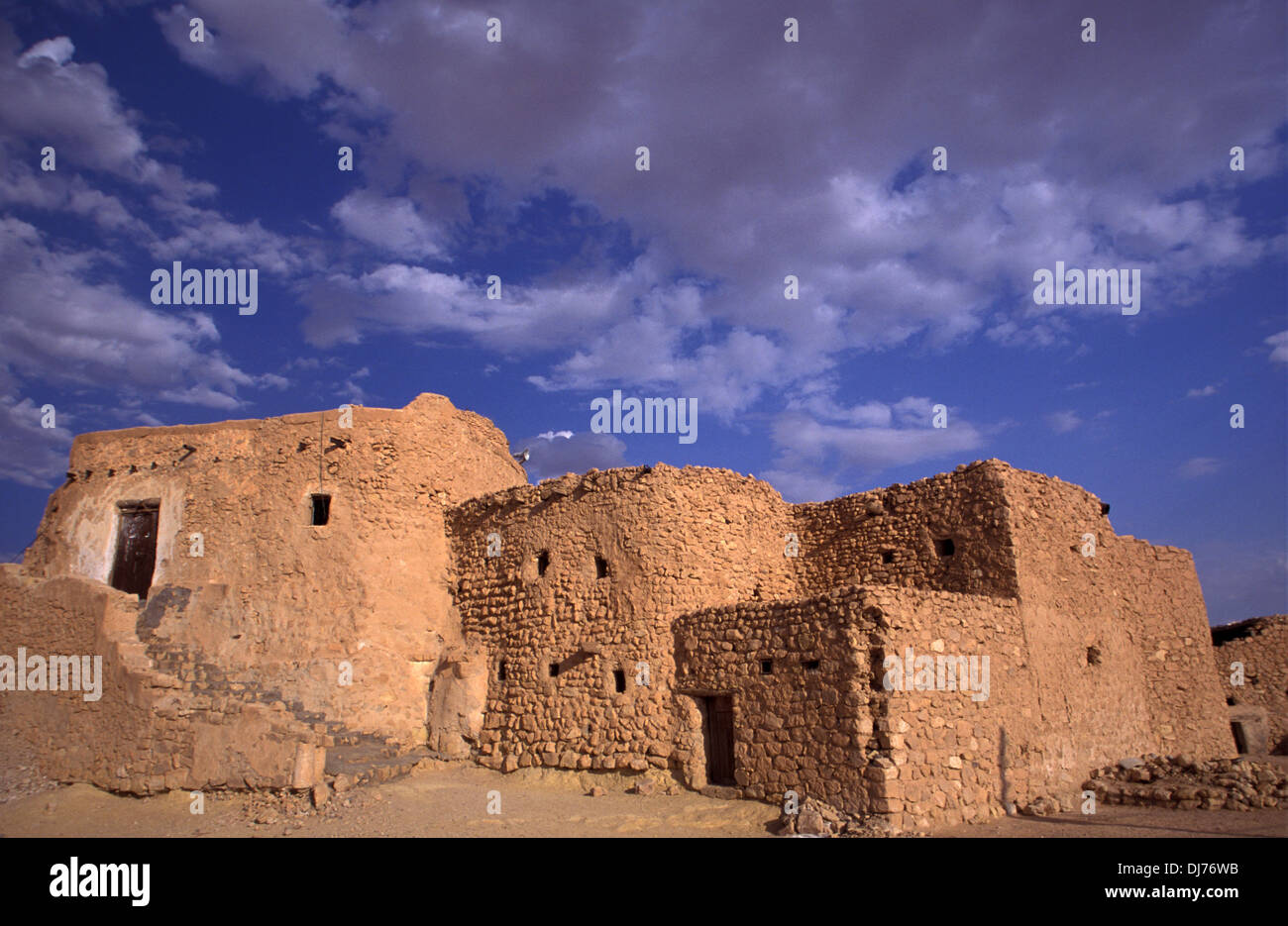 Ruinen der alten Stadt von Mantras, in der Nähe von Ghadames. Stockfoto