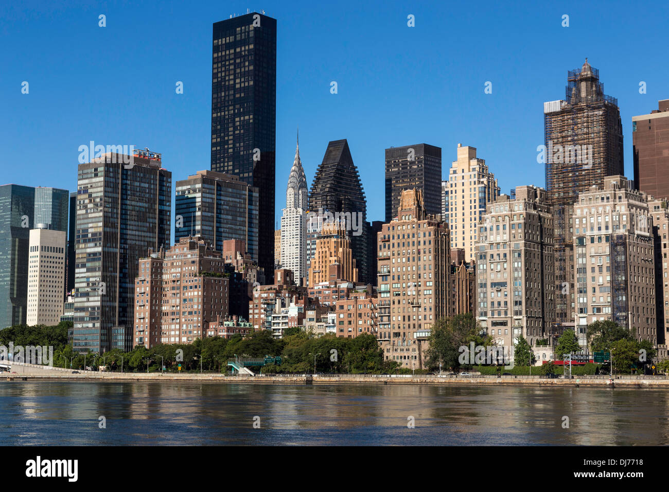 Skyline von Midtown Manhattan und dem East River, New York City, USA Stockfoto