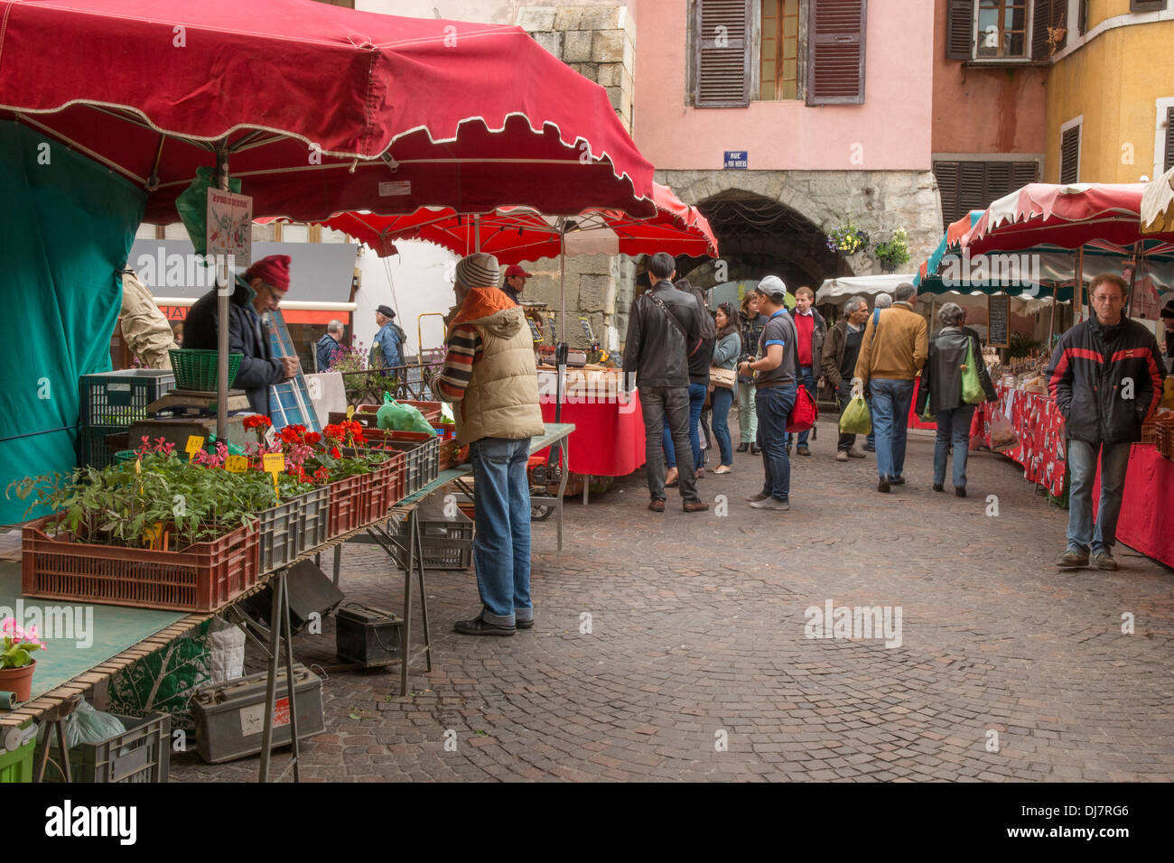 Markt in Annecy im Departement HauteSavoie (74) von Frankreich