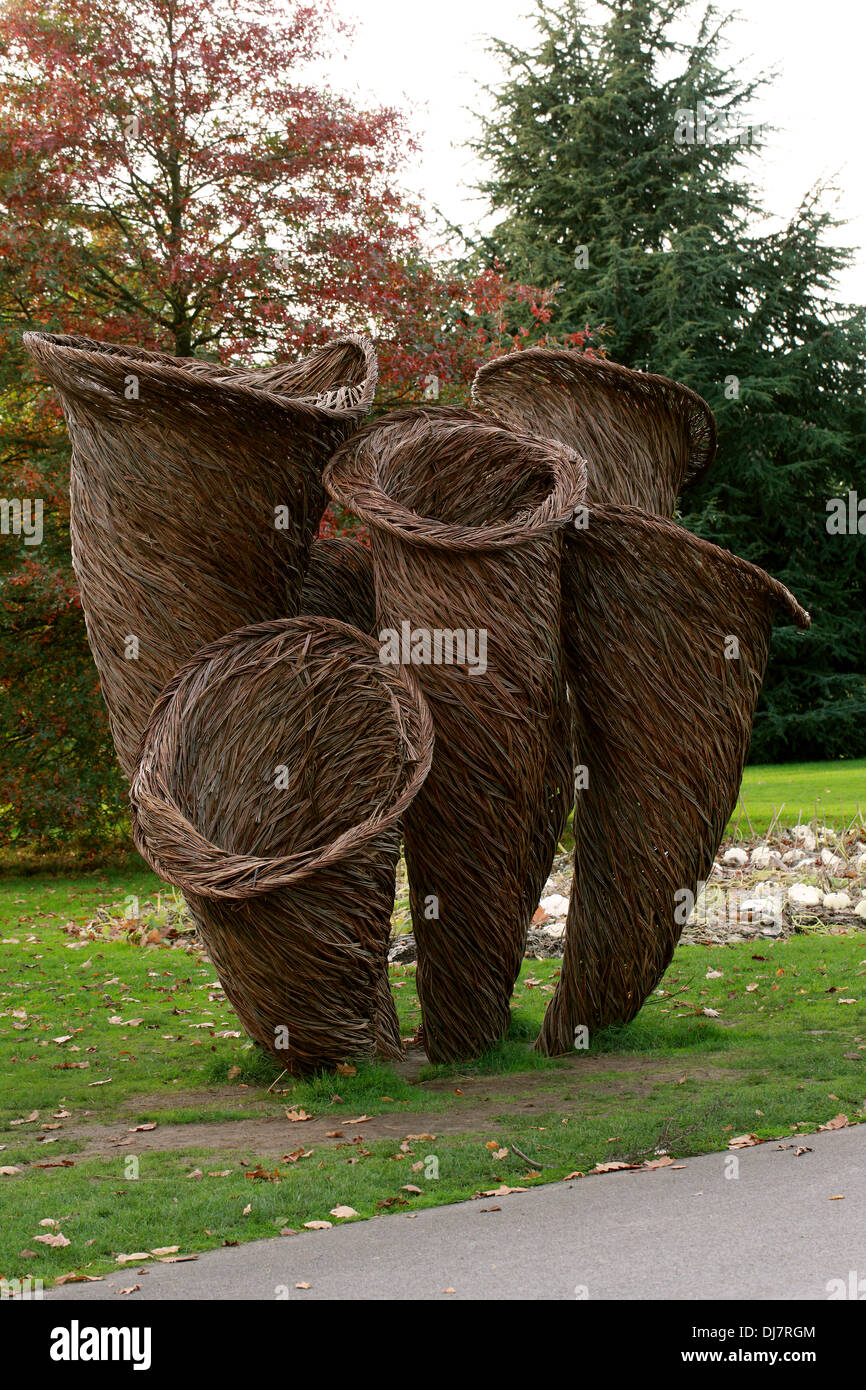 Willow-Skulptur von Pilzen, Kew Royal Botanic Gardens. Stockfoto