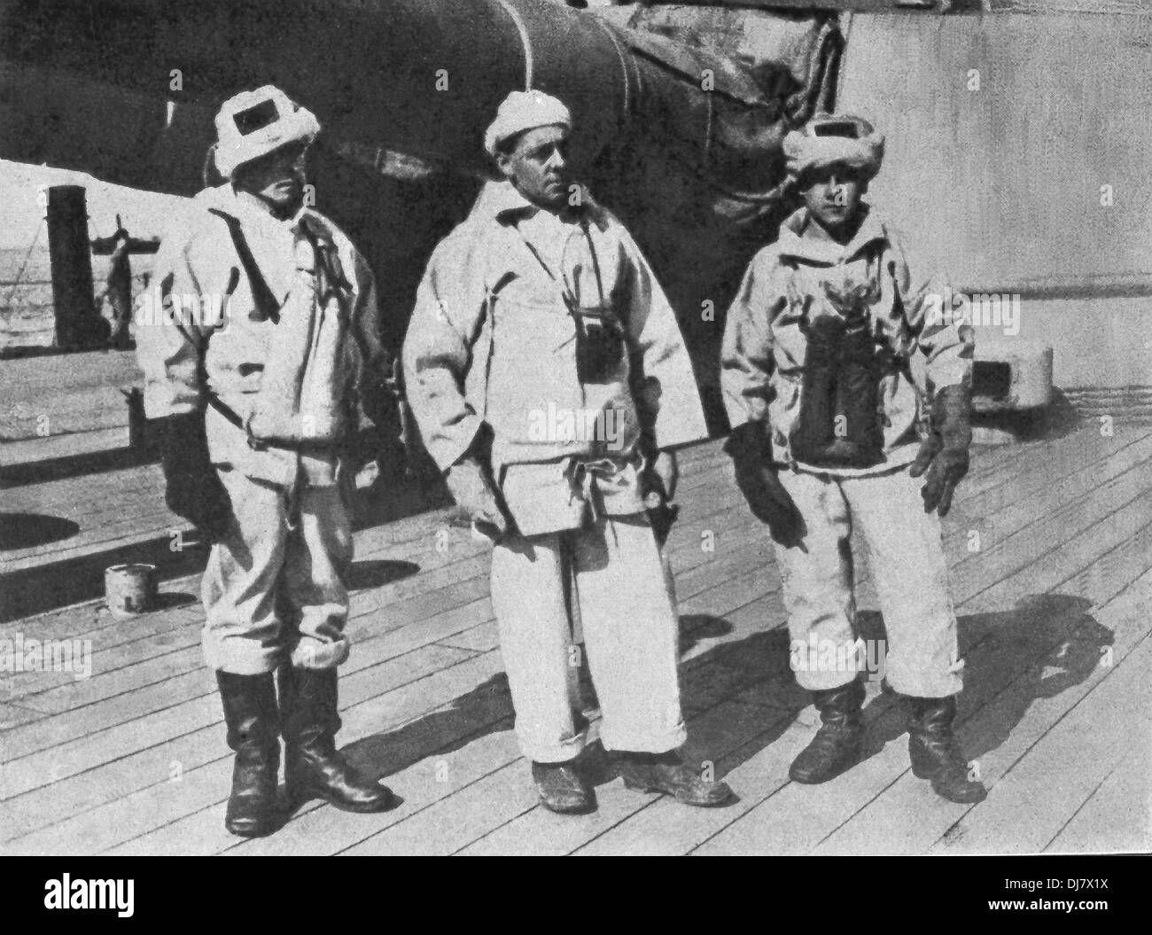 Dieses Foto zeigt britische Kommandant Chetwode (Mitte) mit britische Militärangehörige in der Nordsee im ersten Weltkrieg. Stockfoto