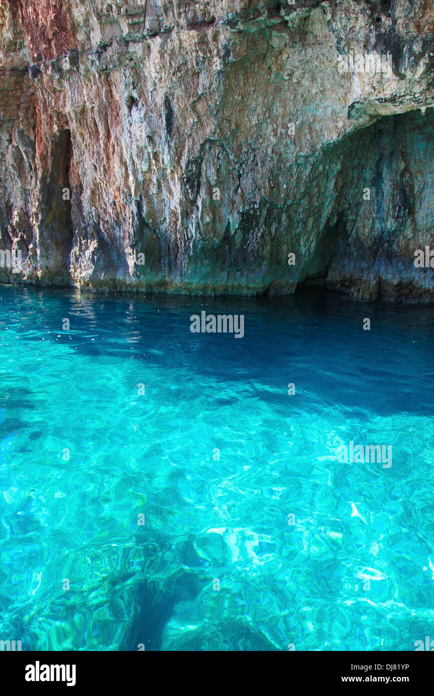 Berühmte blaue Grotte in Zakynthos, Ionische Inseln, Griechenland. Stockfoto
