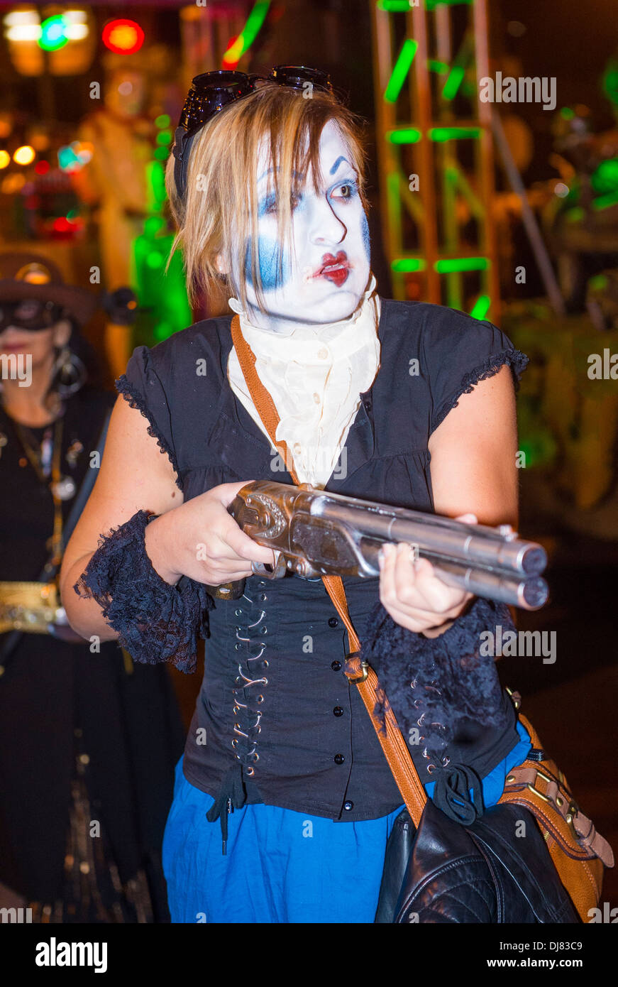 Ein nicht identifizierter Teilnehmer bei der jährlichen Las Vegas Halloween-Parade statt in Las Vegas, Nevada Stockfoto
