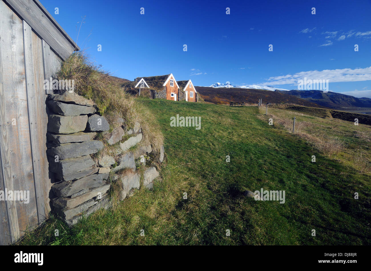 Alte traditionelle Stein und Rasen Häuser im historischen Dorf von Sel, Vatnajökull-Nationalpark, Island Stockfoto