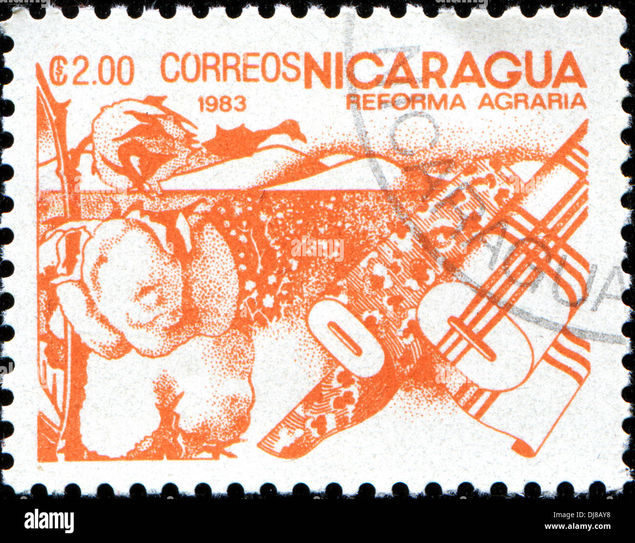 NICARAGUA - ca. 1983: Porto Briefmarken gedruckt in Nicaragua, ist gewidmet agrarische Reform, zeigt Baumwolle, ca. 1983 Stockfoto