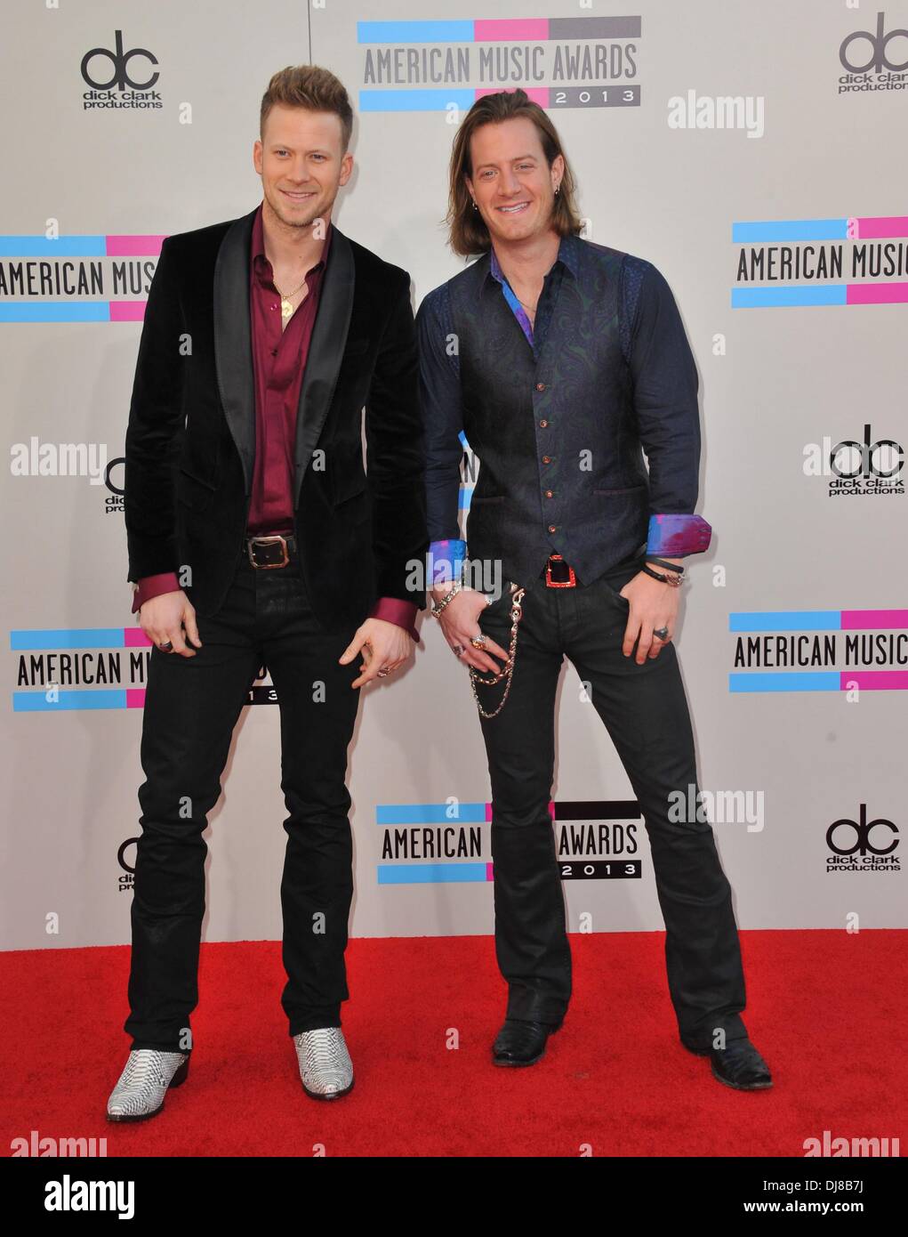 Los Angeles, CA, USA. 24. November 2013. Florida-Georgia-Line im Ankunftsbereich für 2013 AMERICAN MUSIC AWARDS (AMAs) - Ankunft 2, Nokia Theatre L.A. Live, Los Angeles, CA 24. November 2013. Bildnachweis: Dee Cercone/Everett Collection/Alamy Live-Nachrichten Stockfoto