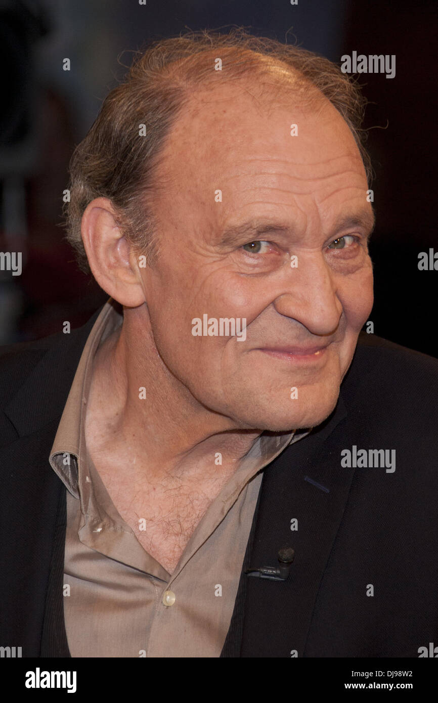 Michael Mendl auf ARD-ZDF-Talkshow "Markus Lanz" im Stahlwiete. Hamburg, Deutschland - 13.04.2012 Stockfoto