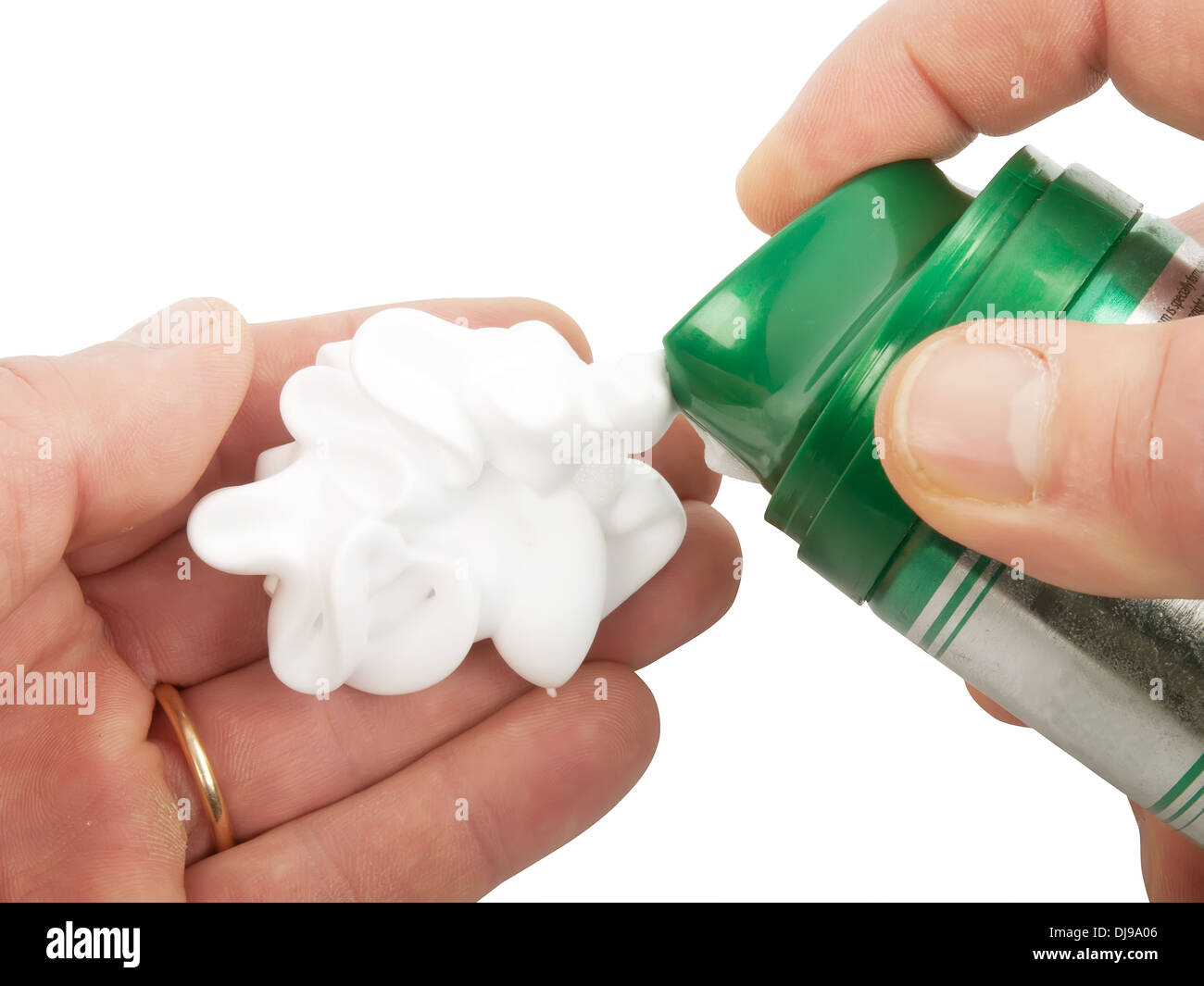 Mann, die Vorbereitung für die Rasur, isoliert auf whitesoap Stockfoto