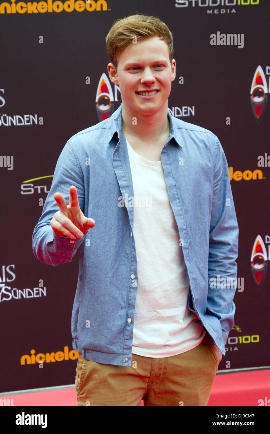 Daniel Wilken in der deutschen Erstaufführung von "Das Haus Anubis – Biodiesel der 7 Suenden" im Kino in der Kulturbrauerei-Kino. Berlin, Deutschland - 15.04.2012 Stockfoto