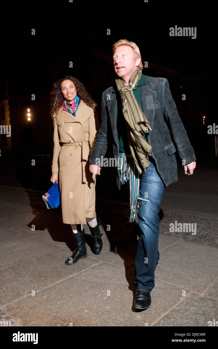 Lilly Becker und Ehemann Boris Becker verlassen Hotel Maritim nach einem Pokerturnier teilnehmen. Berlin, Deutschland - 16.04.2012 Stockfoto
