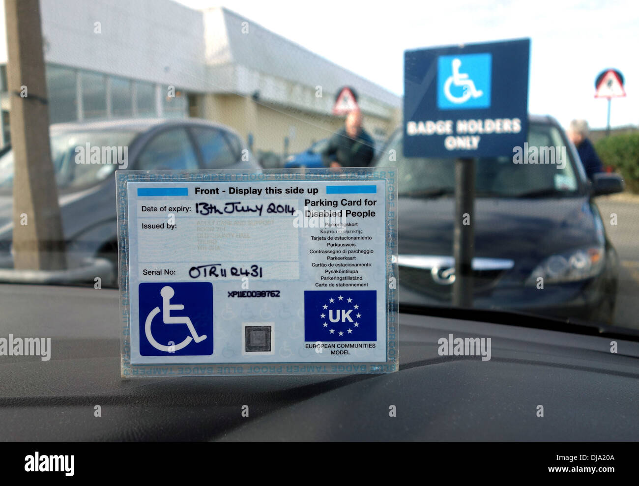 Eine blue-Badge-Behinderung Parkausweis Stockfoto