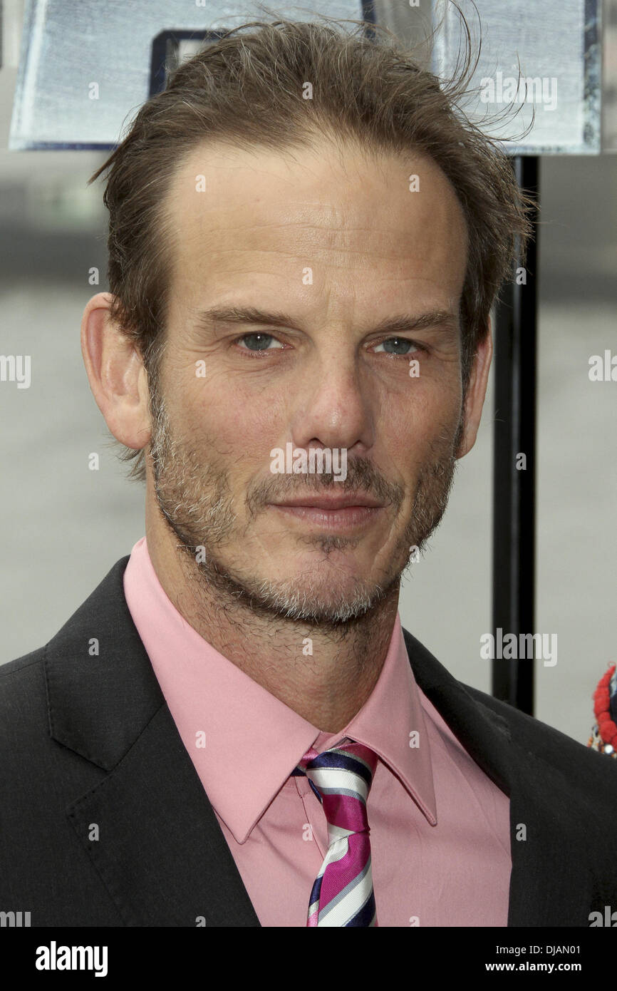 Peter Berg beim Photocall zum Film Battleship. Hamburg, Deutschland - 26.03.2012 Stockfoto