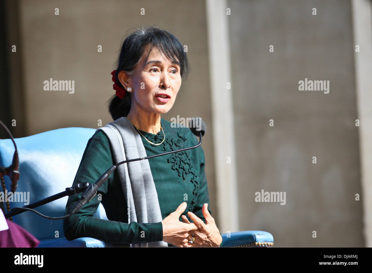 Aung San Suu Kyi Columbia University World Leaders Forum präsentiert "Eine Diskussion mit Daw Aung San Suu Kyi" statt auf die Low Memorial Library an der Columbia University in Morningside Heights, Manhattan. New York City, USA - 22.09.12 Aung San Suu Kyi ist der Vorsitzende der Nationalliga für Demokratie, Mitglied des birmanischen Parlament und des Empfängers der Friedens-Nobelpreis 1991. Obligatorische Stockfoto