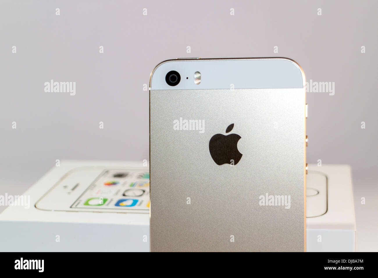 iPhone 5 s Gold Rear View-Apple-Logo iSight Kamera Stockfoto