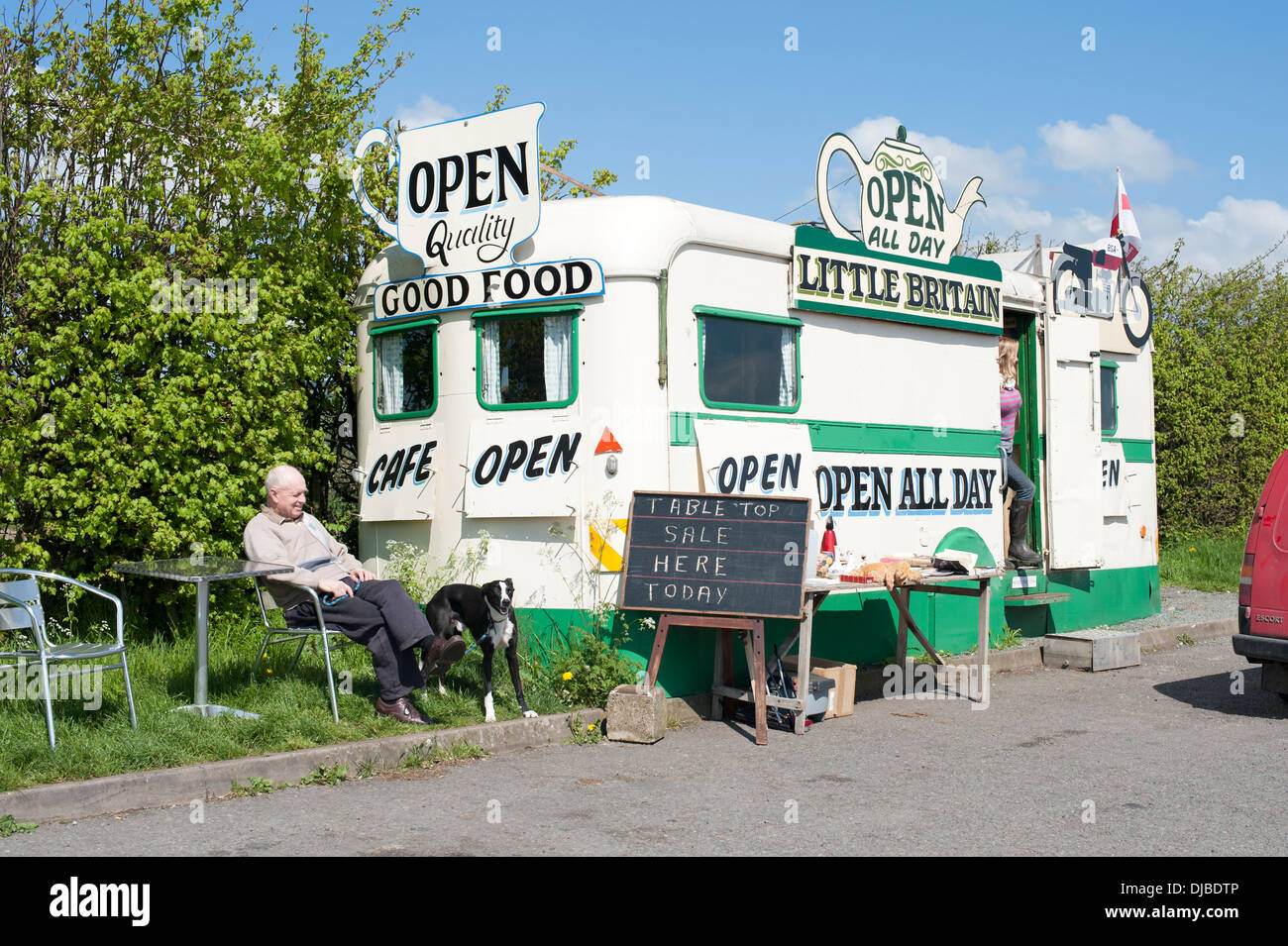 Öffnen Sie alle Tag wenig Großbritannien am Straßenrand Cafe Essen UK Stockfoto