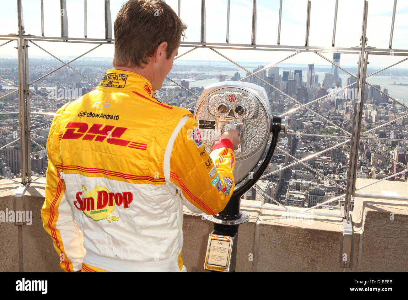 IZOD IndyCar Series Championship Gewinner Ryan Hunter-Reay nimmt an einem Fototermin am oberen Rand der Empire State Building New York City, USA - 19.09.12 Stockfoto