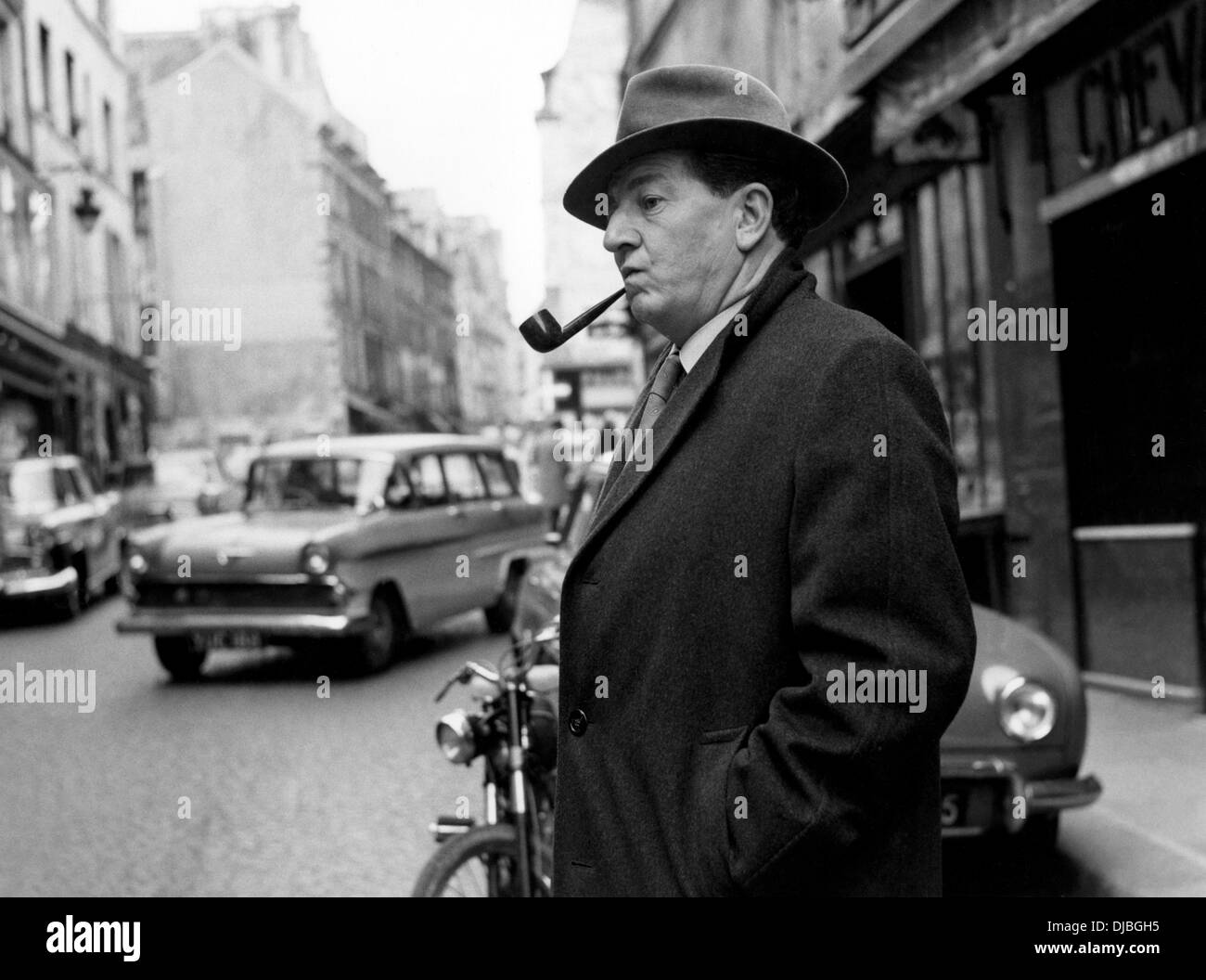 MAIGRET (TV) (1960-1963) RUPERT DAVIES, MAIG 001 MOVIESTORE COLLECTION LTD. Stockfoto
