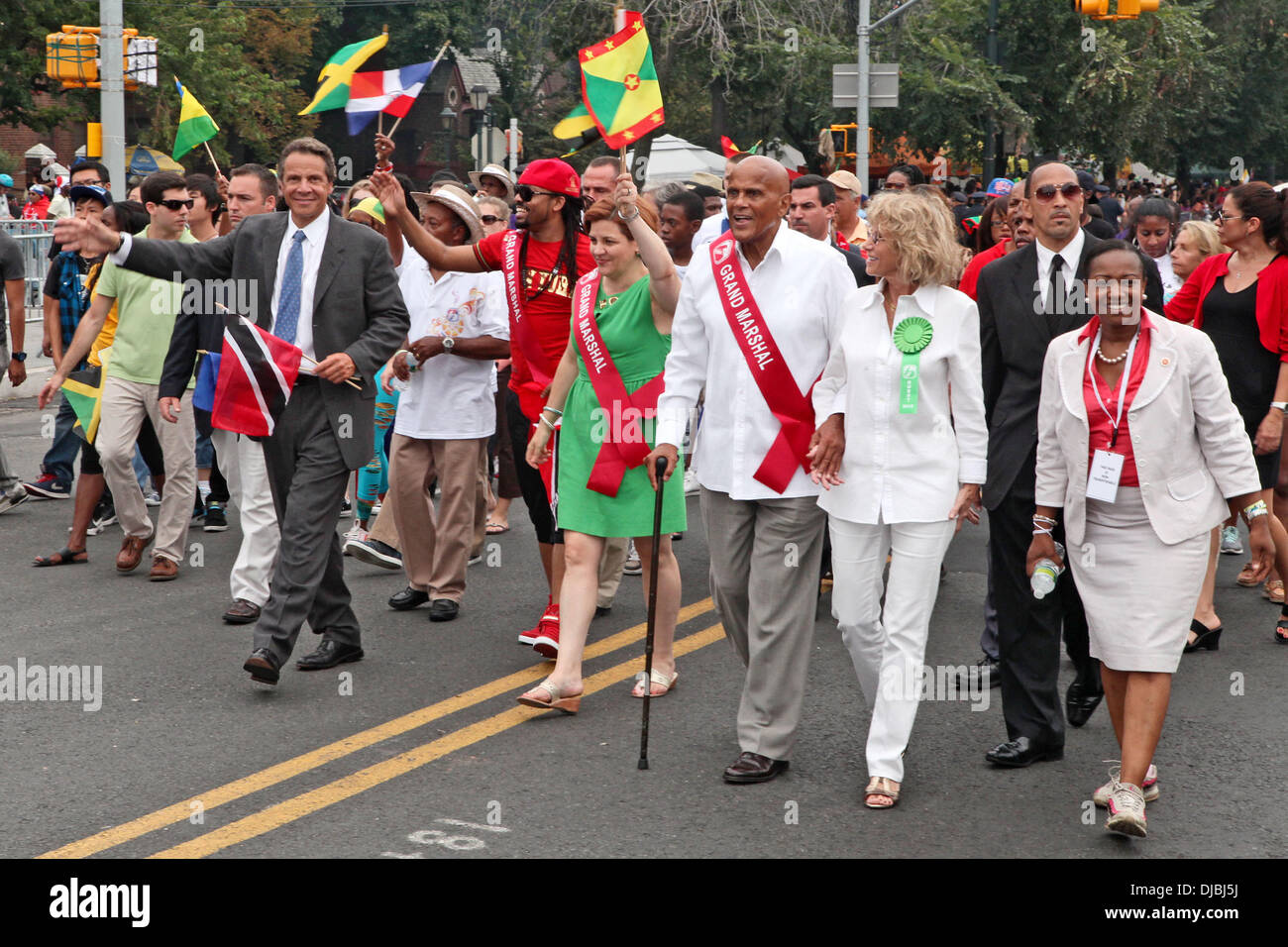 Gouverneur Andrew Cuomo, Stadtrat Sprecher Christine Quin Nachtschwärmer besuchen die 45. jährliche West Indian Day Parade 2012 in Brooklyn New York City, USA - 03.09.12 Stockfoto