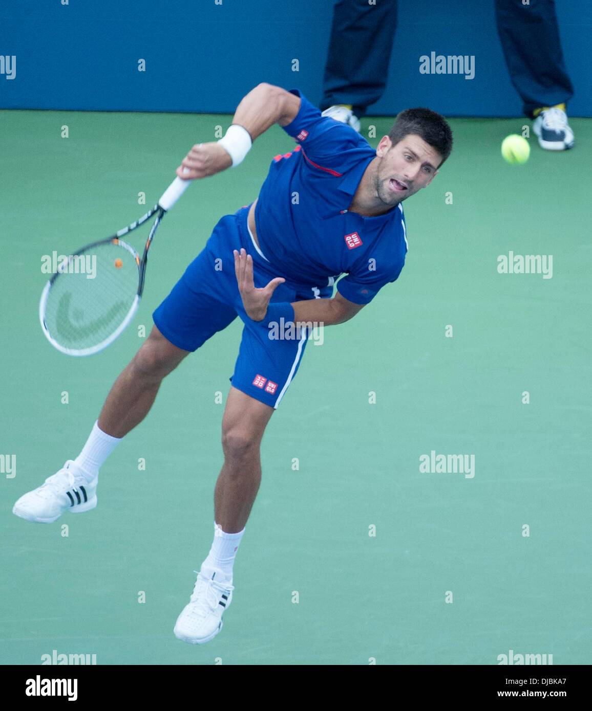 Novak Djokovic US-Open 2012 Männer Match - Novak Djokovic gegen Stanislas Wawrinka - USTA Billie Jean King National Tennis Center. Novak besiegt Wawrinka 6-4, 6-1, 3: 1-New York City, USA - 05.09.12 Stockfoto