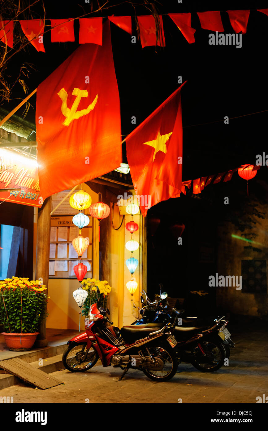 Kommunistischen Fahnen in Hoi an, Vietnam. Stockfoto