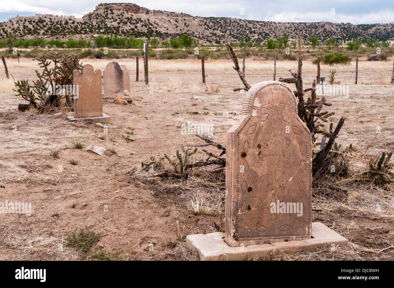 Grabsteine, Dolores Mission und Friedhof Picketwire Canyonlands, Comanche National Grasslands, La Junta, Colorado. Stockfoto