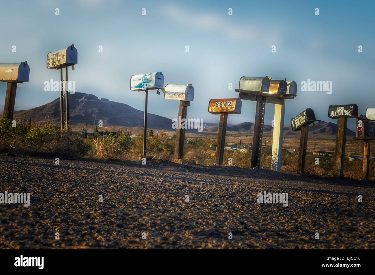 RFD Mil-Boxen auf der alten Route 66 in der Nähe von Kingman Arizona Stockfoto