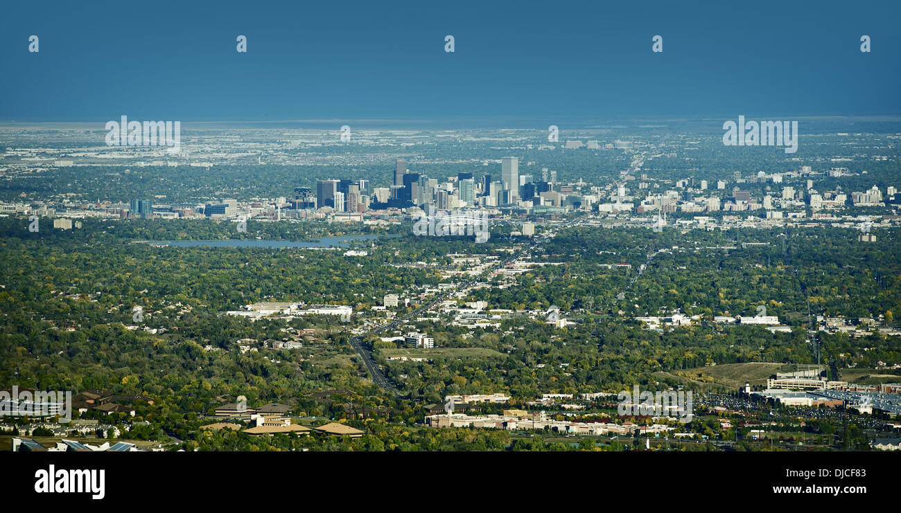 Stadt Denver Panoramablick auf Ost. Denver, Wheat Ridge, Arvada, Applewood und Lakewood, Colorado. Amerikanische Städte Foto Colle Stockfoto