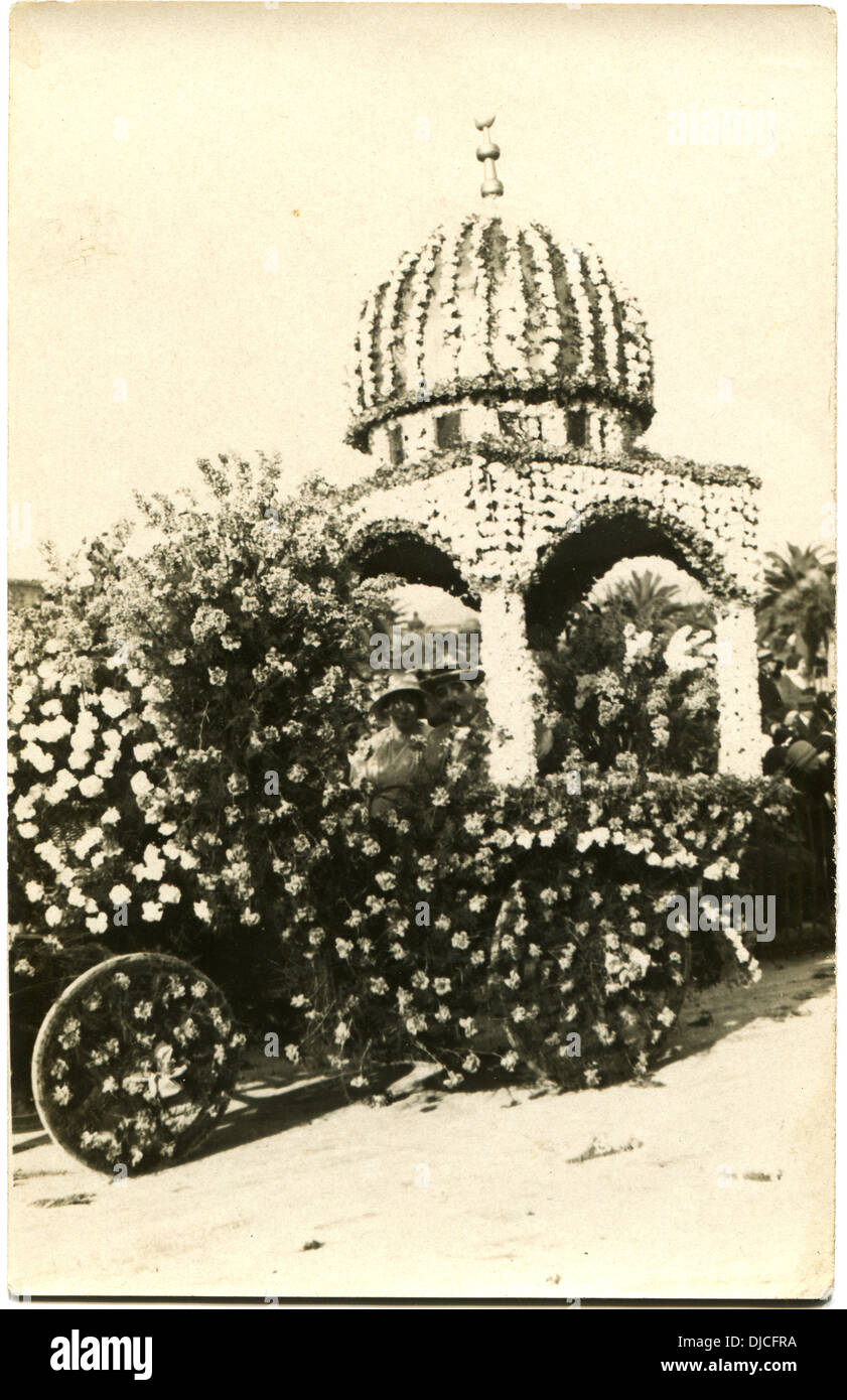 Antikes Foto Balls von Blumen in Nizza, Frankreich, 1931 Stockfoto