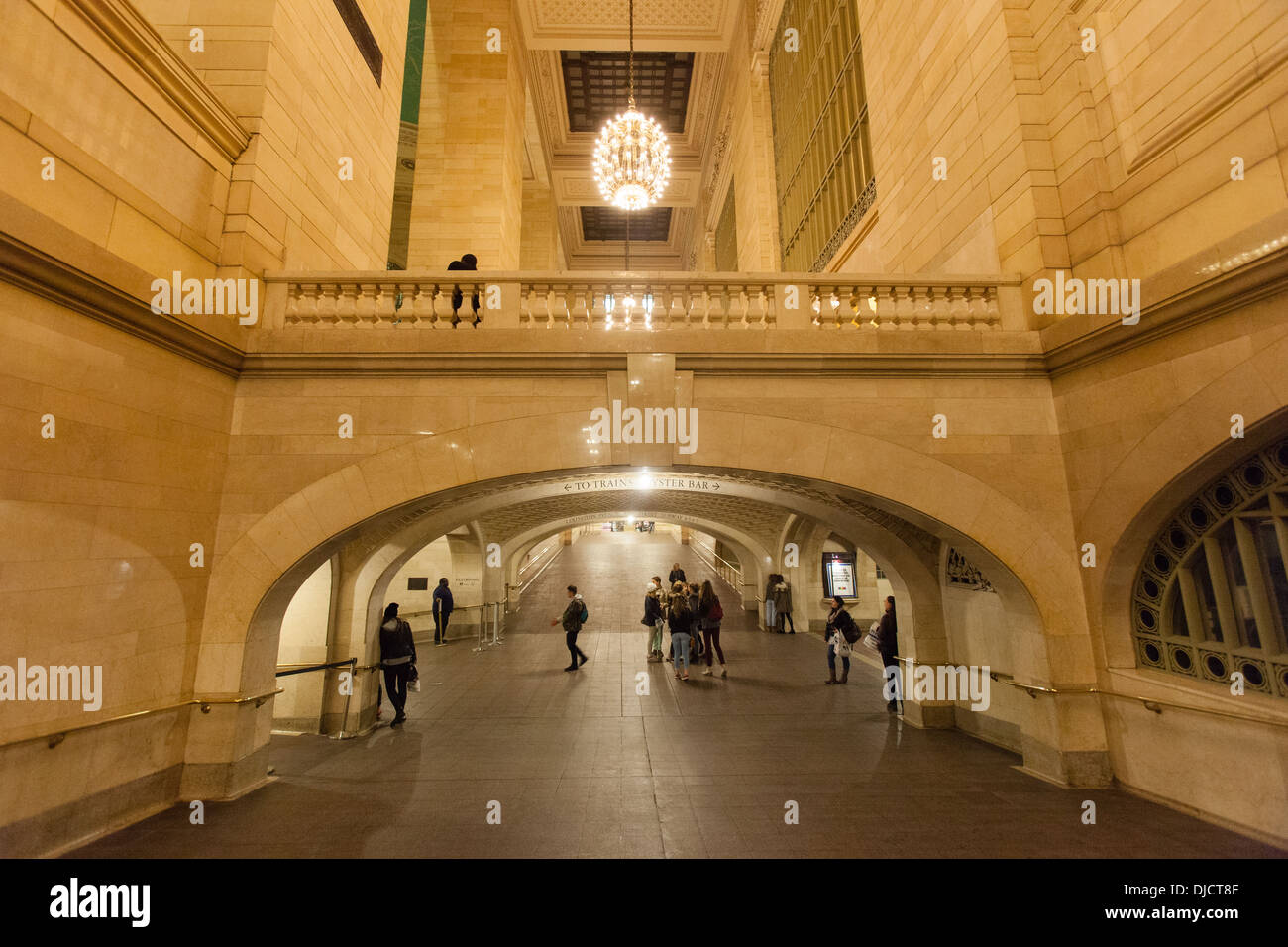Galerie im Bahnhof grand central terminal Station Flüstern. Manhattan, New York City, Vereinigte Staaten von Amerika. Stockfoto