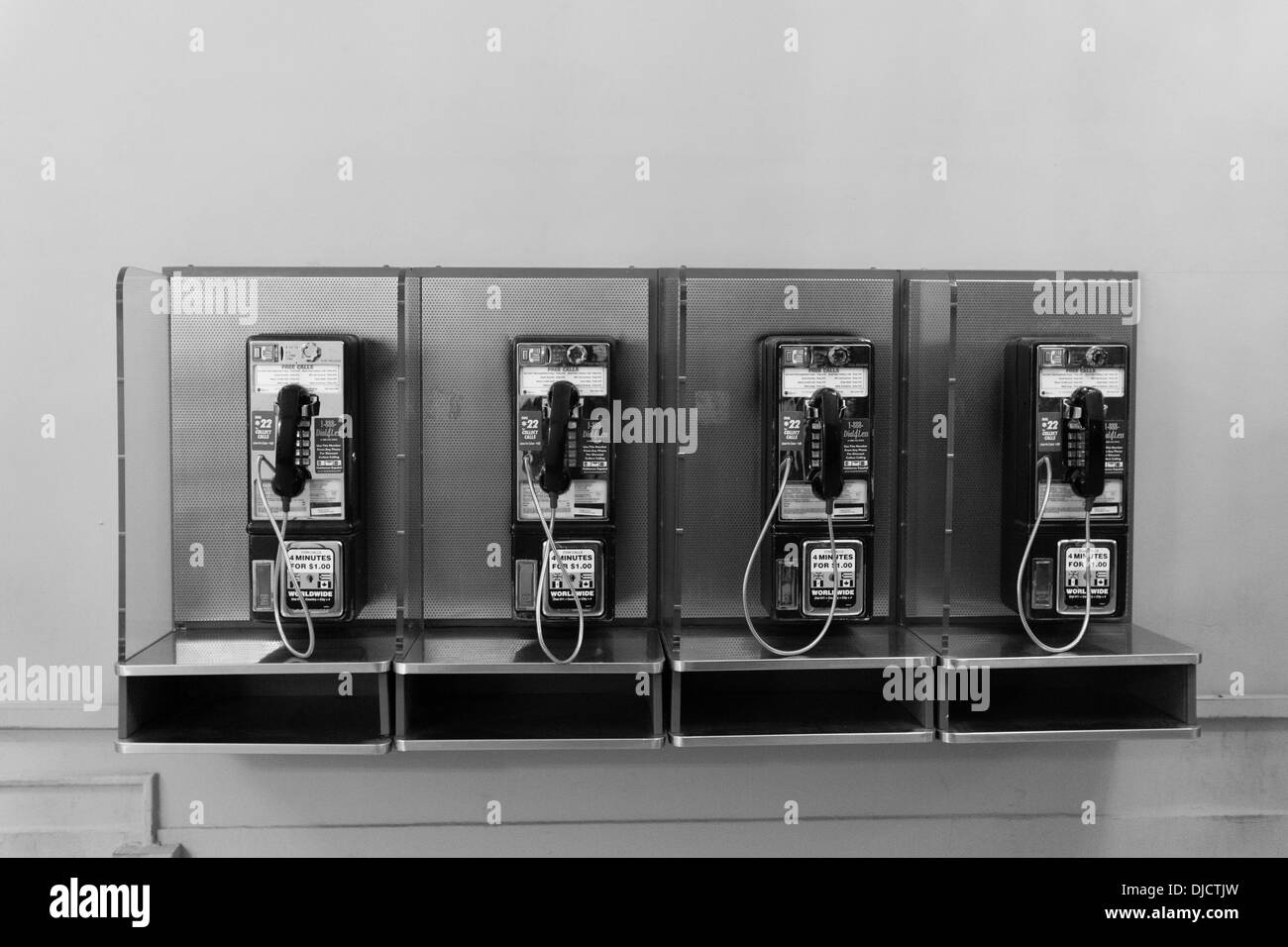 Zu zahlen öffentliche Telefone, Hotel Pennsylvania, Manhattan, New York City, Vereinigte Staaten von Amerika. Stockfoto