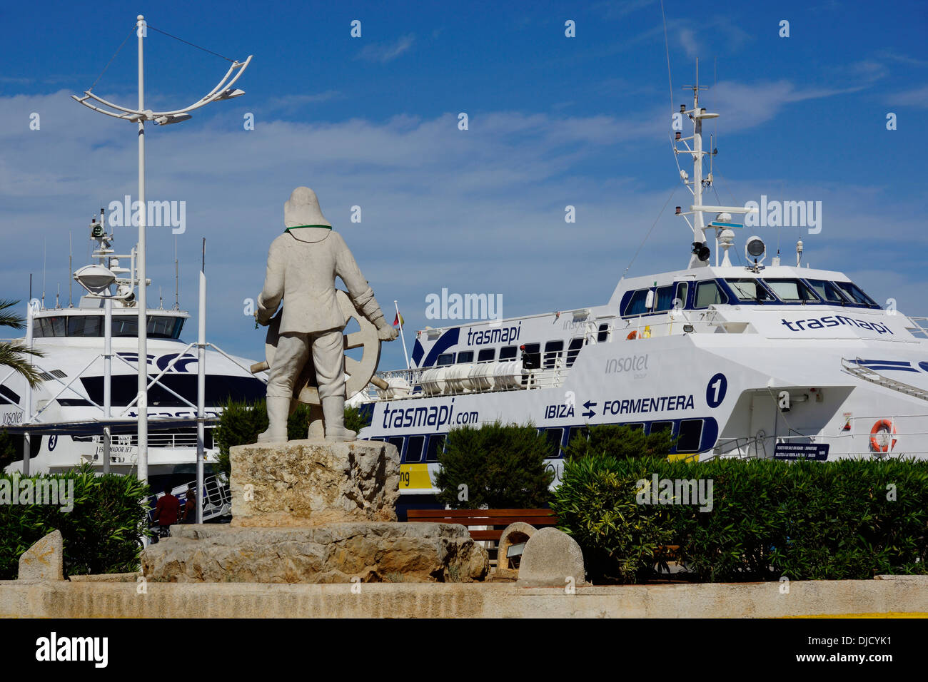 Statue eines Seemannes im Hafen von Ibiza Stadt, Ibiza, Spanien Stockfoto