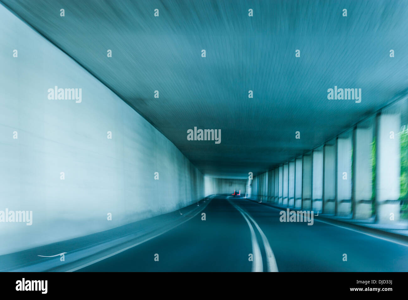 Deutschland, Bayern, Galeria am Welchensee, Straßentunnel Stockfoto