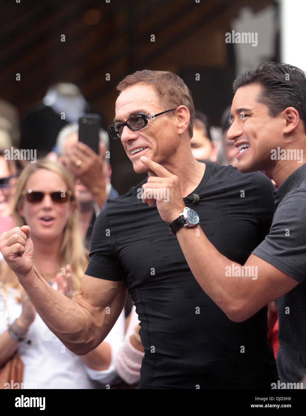 Jean-Claude Van Damme im The Grove auf Entertainment-News erscheinen zeigen "Extra" Los Angeles, Kalifornien - 16.08.12 Stockfoto