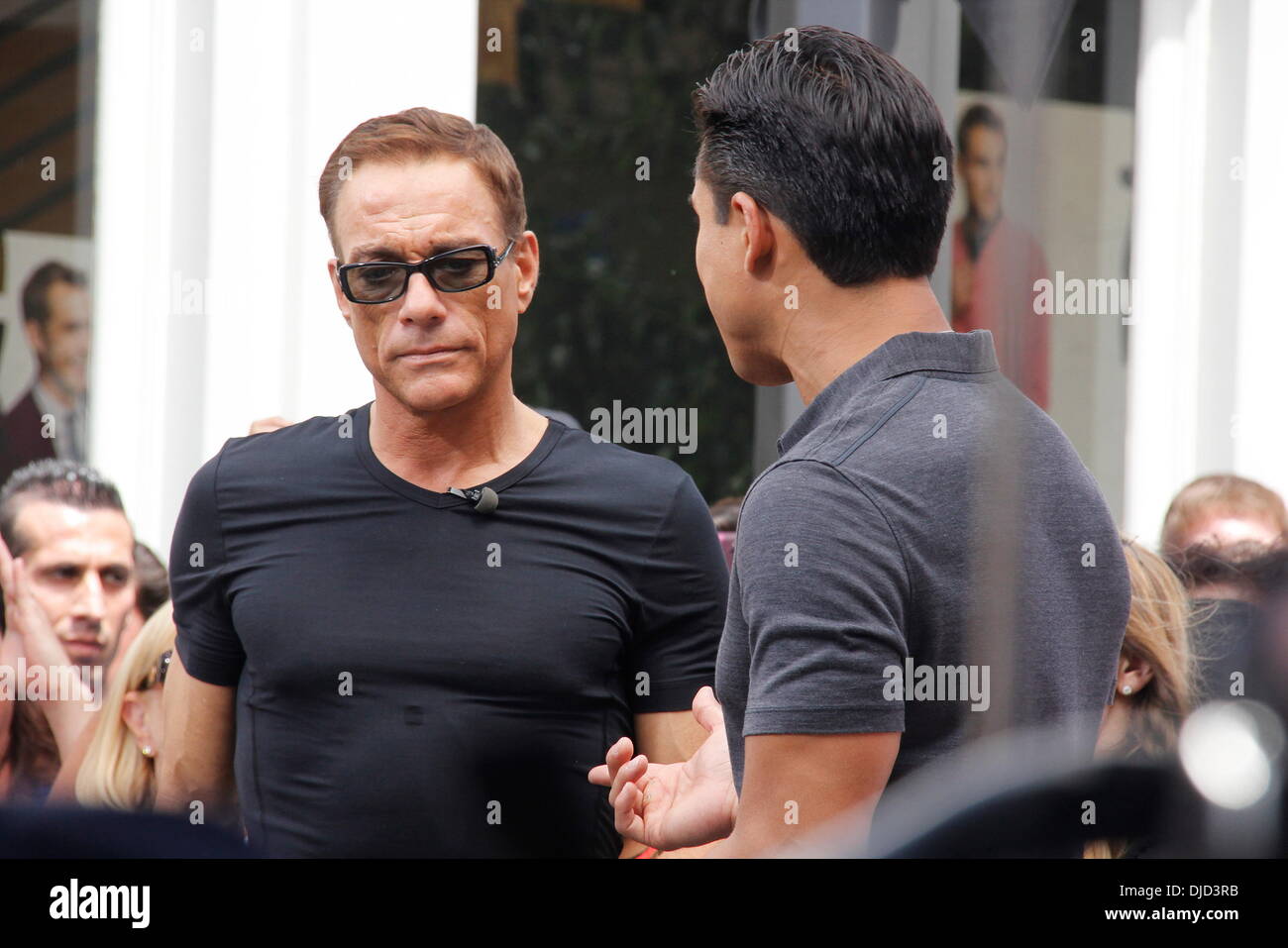 Jean-Claude Van Damme im The Grove auf Entertainment-News erscheinen zeigen "Extra" Los Angeles, Kalifornien - 16.08.12 Stockfoto