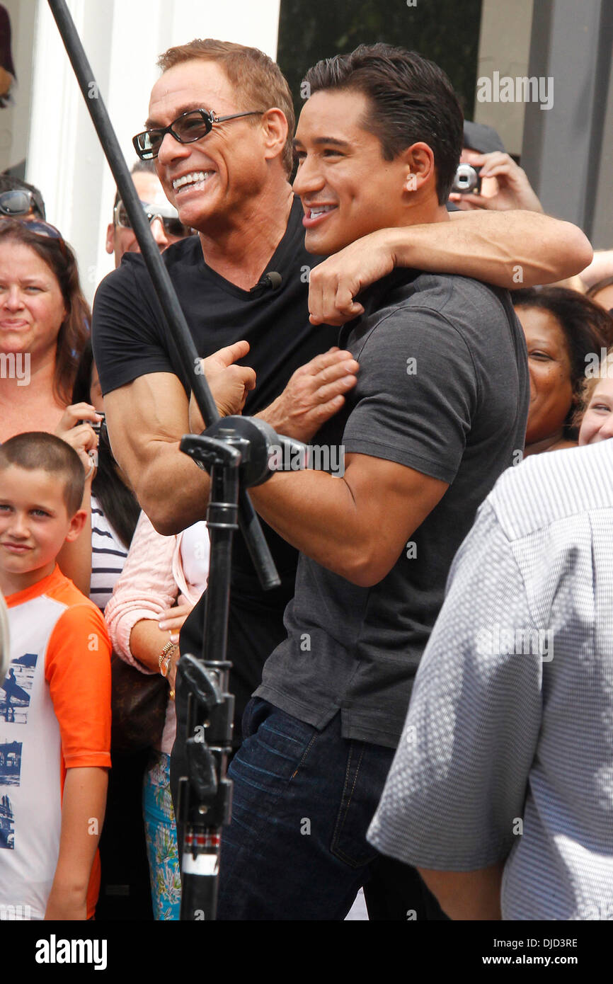 Jean-Claude Van Damme im The Grove auf Entertainment-News erscheinen zeigen "Extra" Los Angeles, Kalifornien - 16.08.12 Stockfoto