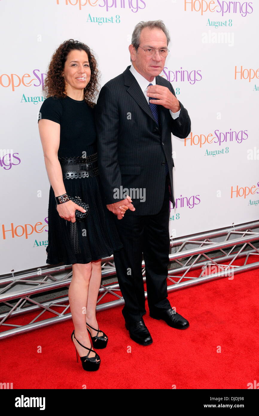 Dawn laurel jones and tommy lee jones Fotos und Bildmaterial in hoher