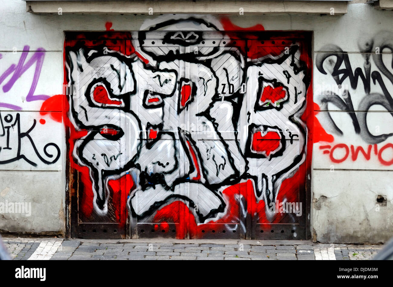 Prag, Tschechische Republik. Graffiti - "War" Stockfoto
