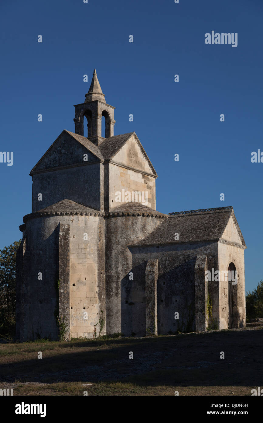 Die Chapelle de Ste-Croix an die Abtei Montmajour in der Nähe von Arles Stockfoto
