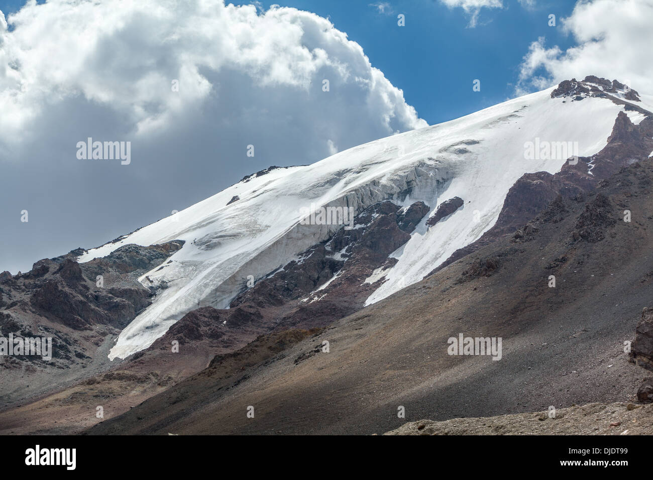 Berg mit Ice Peak. Tuen Shan Stockfoto