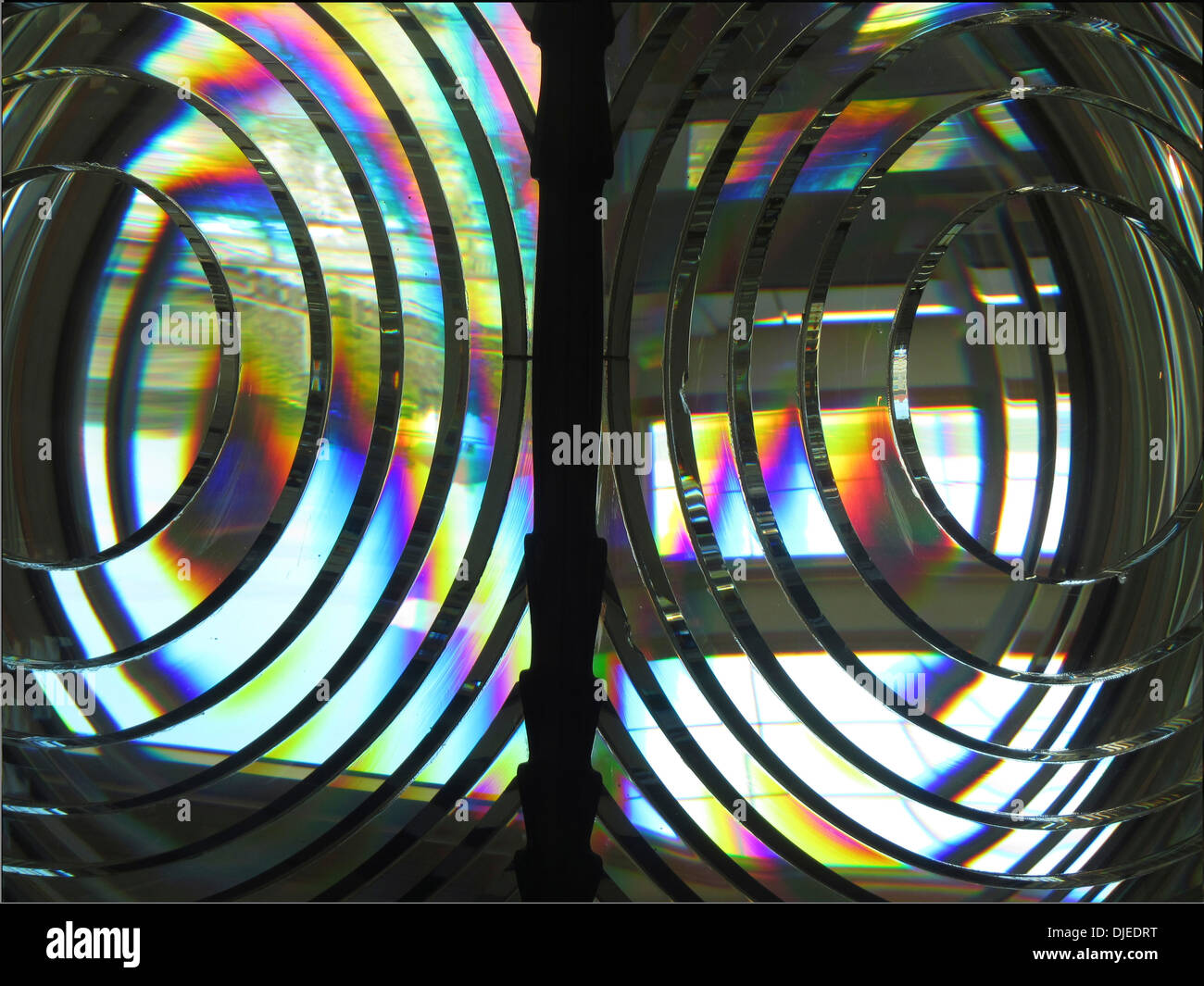 Die alte Fresnel-Linse aus der Fire Island Lighthouse, jetzt untergebracht in einem Museum neben dem Leuchtturm auf Fire Island, New York. Stockfoto